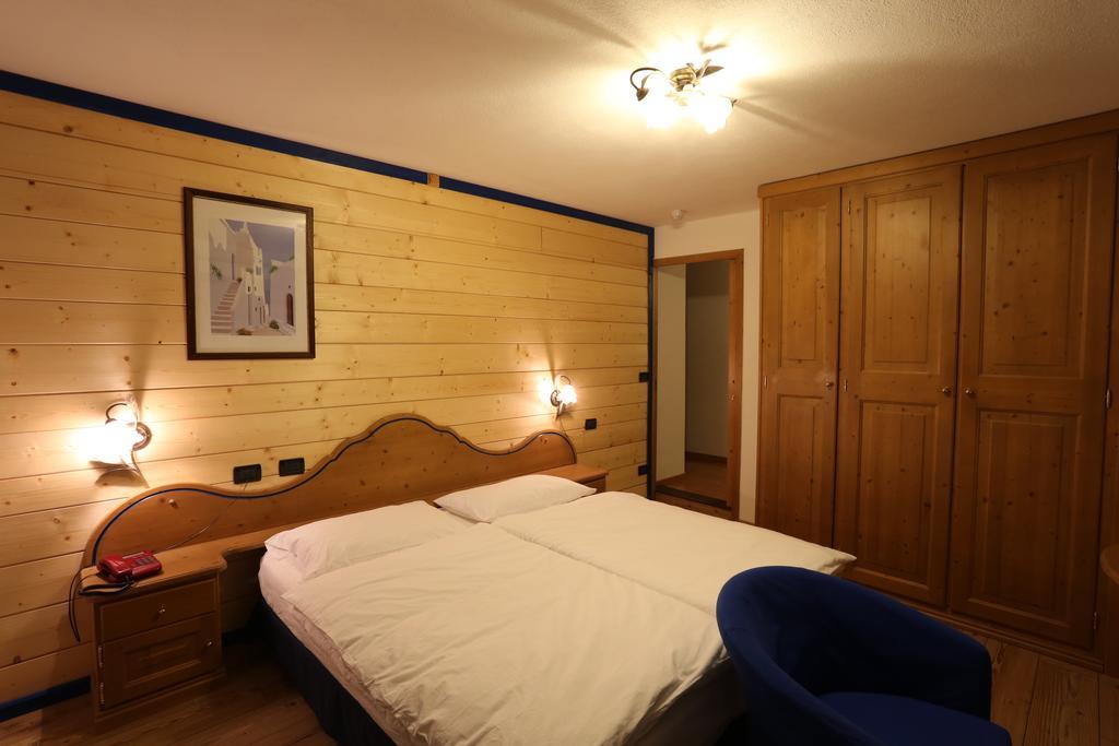 Albergo Centrale Форни-ди-Сопра Номер фото