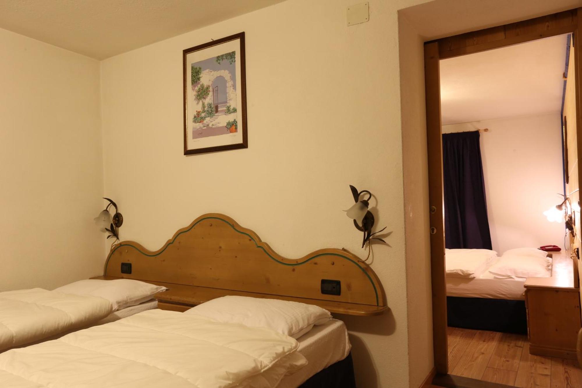 Albergo Centrale Форни-ди-Сопра Номер фото